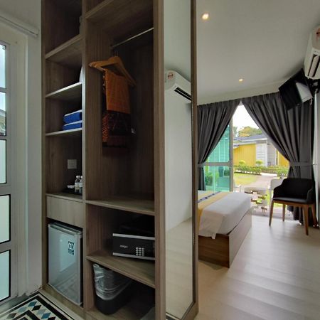 Solesor Kampong Beach Resort Port Dickson Eksteriør bilde
