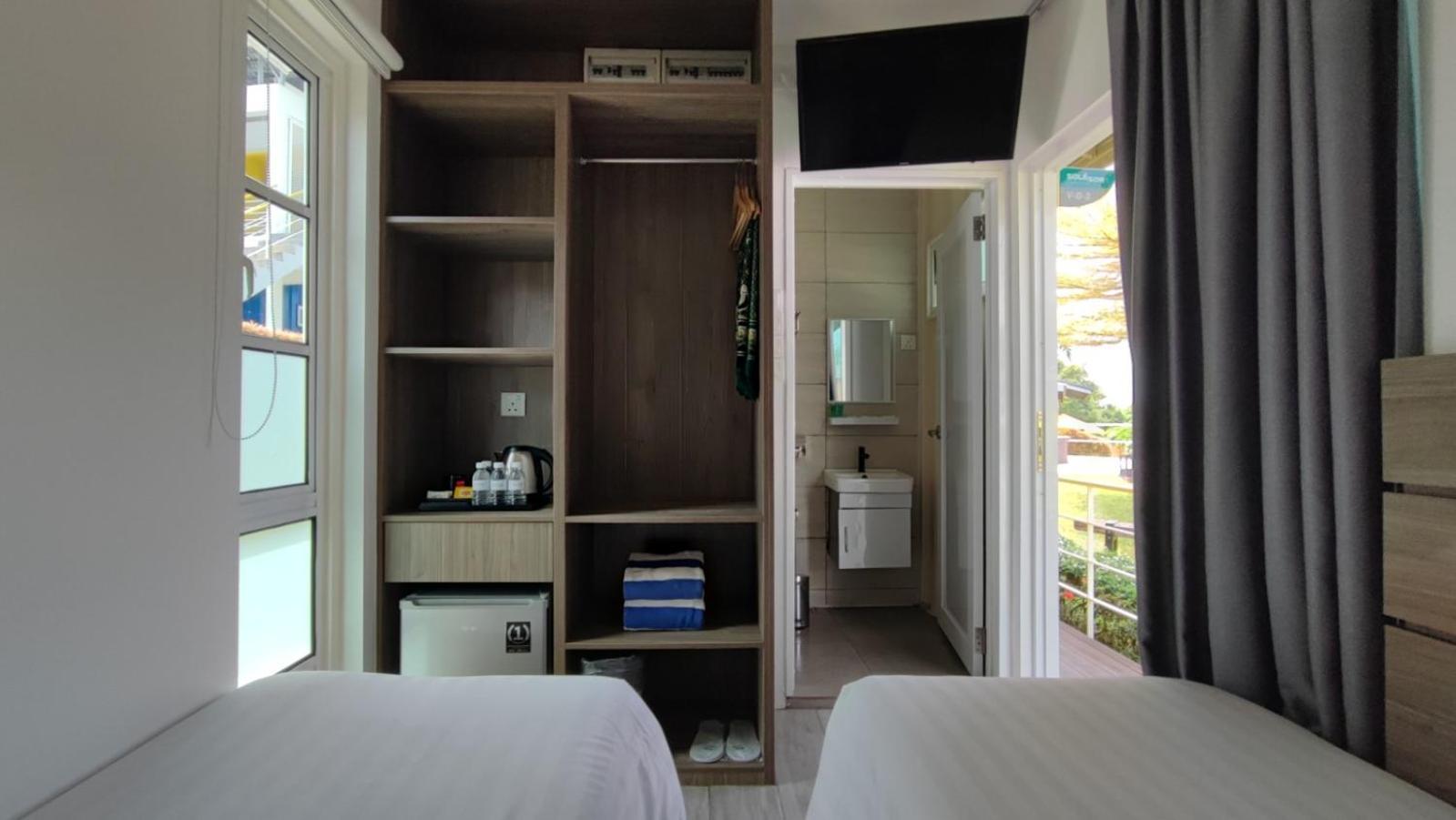 Solesor Kampong Beach Resort Port Dickson Eksteriør bilde